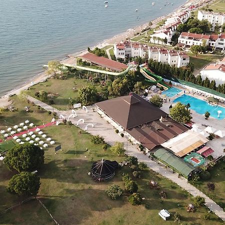 Mertur Hotel Çiftlikköy Exterior foto
