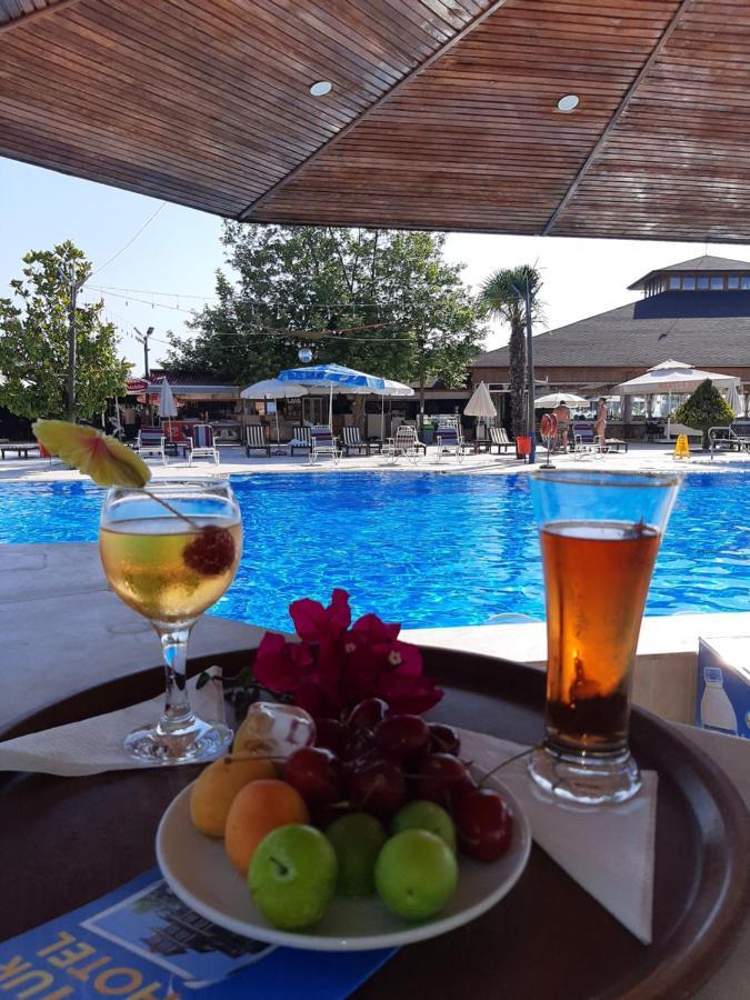 Mertur Hotel Çiftlikköy Exterior foto